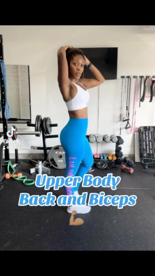 Lets get into this upper body workout friends!! Here are some classic upper body moves (the basics are tried and true) and finish off with 10-15 mins of interval training. This step is important for FAT BURNING! Standing and curling dumbbells is great for muscles not very effective for fat burning. Interval training can be anything that you do with short intense bursts of energy for example:
40s of burpess + 20 secs walking in place

30s sprint on sidewalk 1min powerwalk 

40s jump squats + 20s deadbugs 
Repeat for a total of 10-15 mins! 

Let’s get to work friends!! @lululemon 
#weightloss #personaltrainer #obesitymedicine #nursepractitioner #consistencyiskey #fitnessjourney